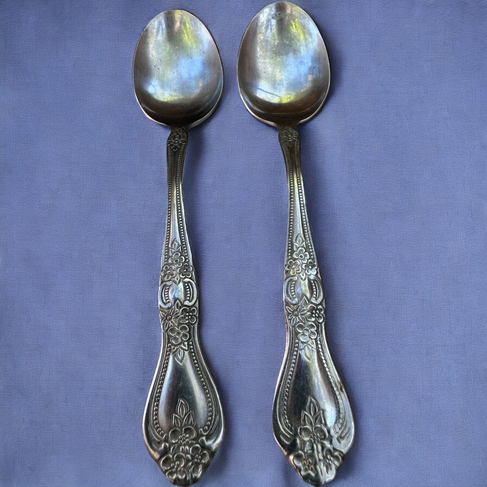 2 Oneida Kennett Square Teaspoons And 1 Butter Knife Stainless 6" Replacements
